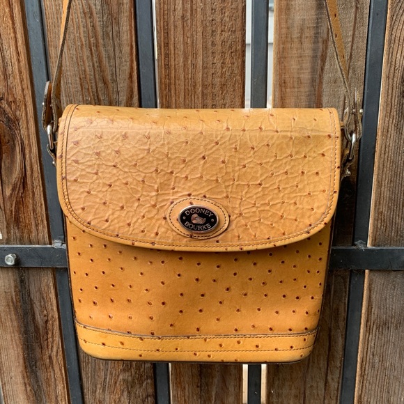 Dooney & Bourke Handbags - Vintage Dooney and Bourke large flap bag